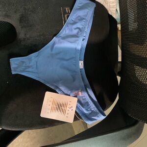 CORE MICROFIBER THONG